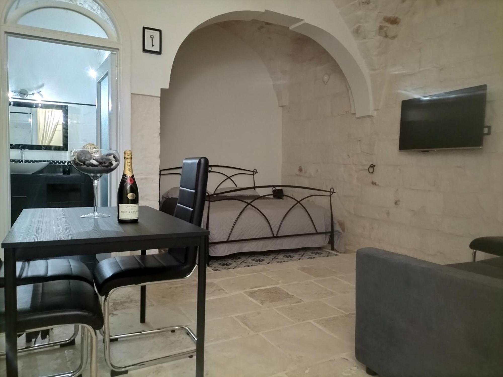 מלון צ'לייה מספיקה Le Tre Alcove מראה חיצוני תמונה