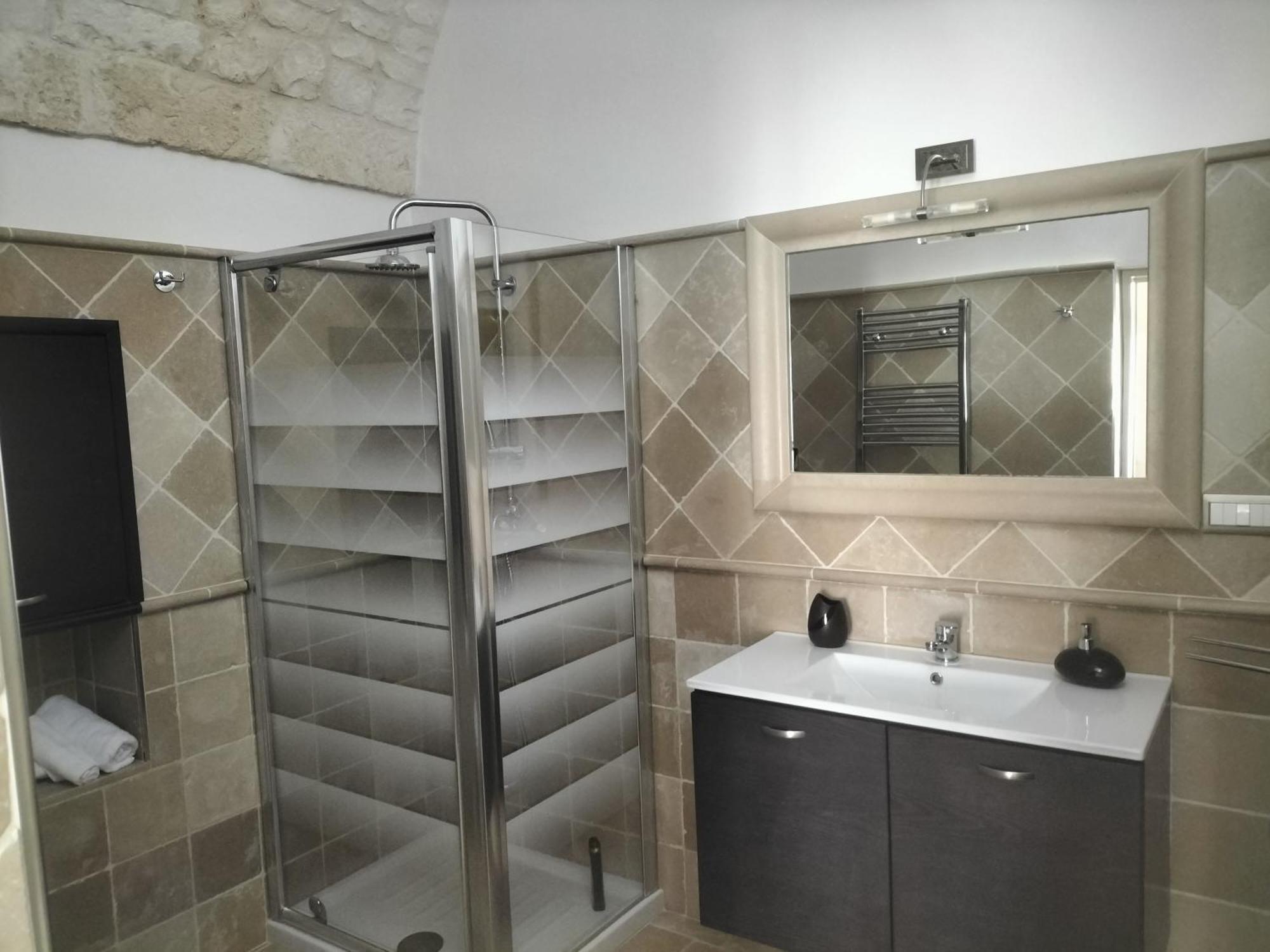 מלון צ'לייה מספיקה Le Tre Alcove מראה חיצוני תמונה